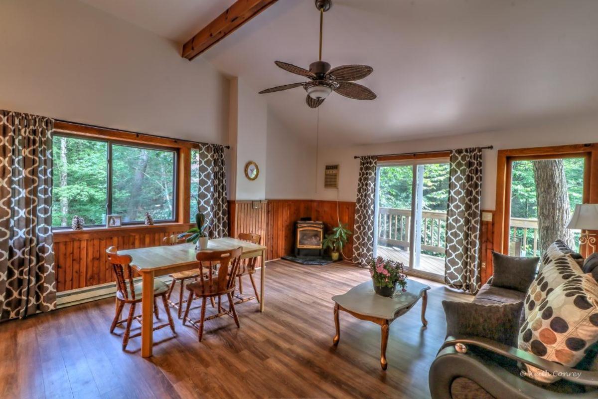 Magnolia Streamside Resort Canadensis Exterior photo