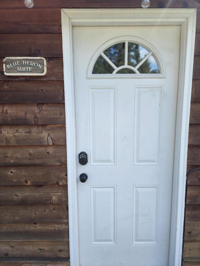 Magnolia Streamside Resort Canadensis Exterior photo